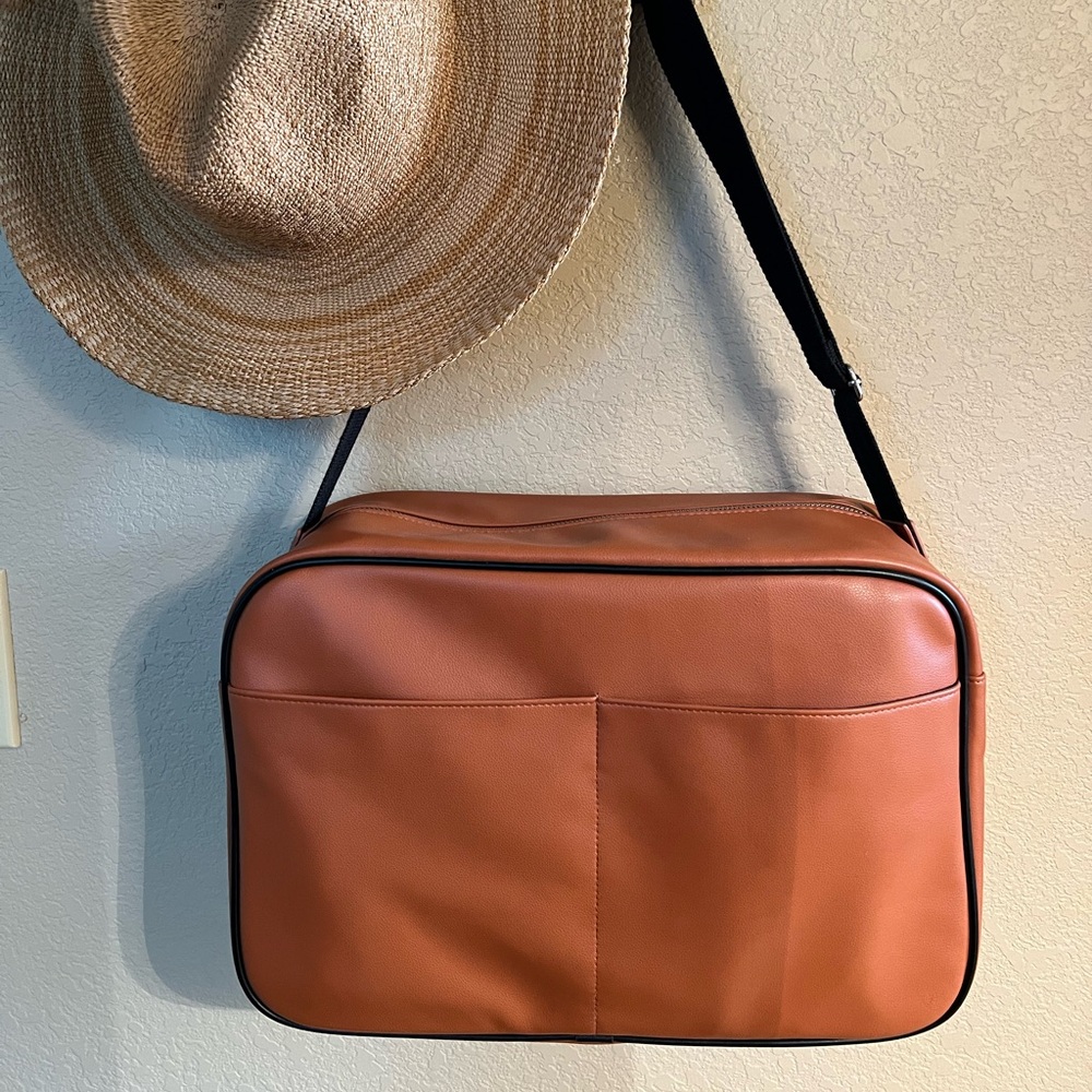 New Shoulder /weekender bag Travel Bag